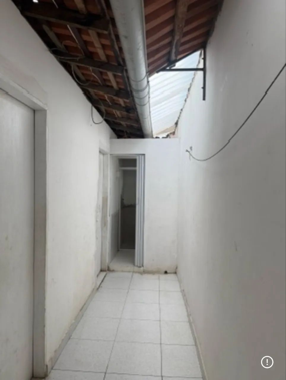 Casa na rua do socorrão - Centro 