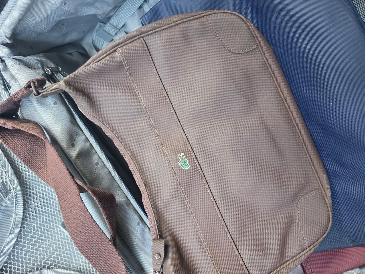 Bolsa lacoste original marrom 