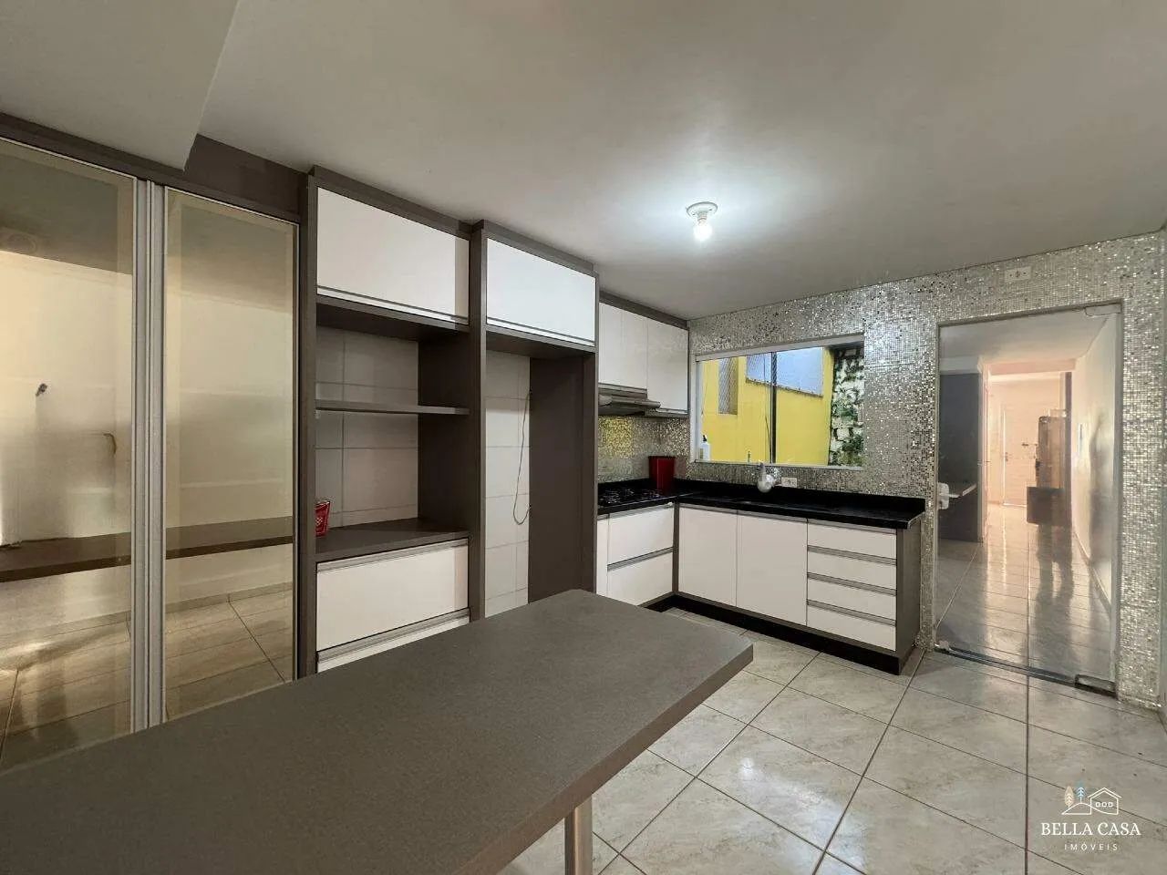 Casa com 02 quartos para alugar no João Costa