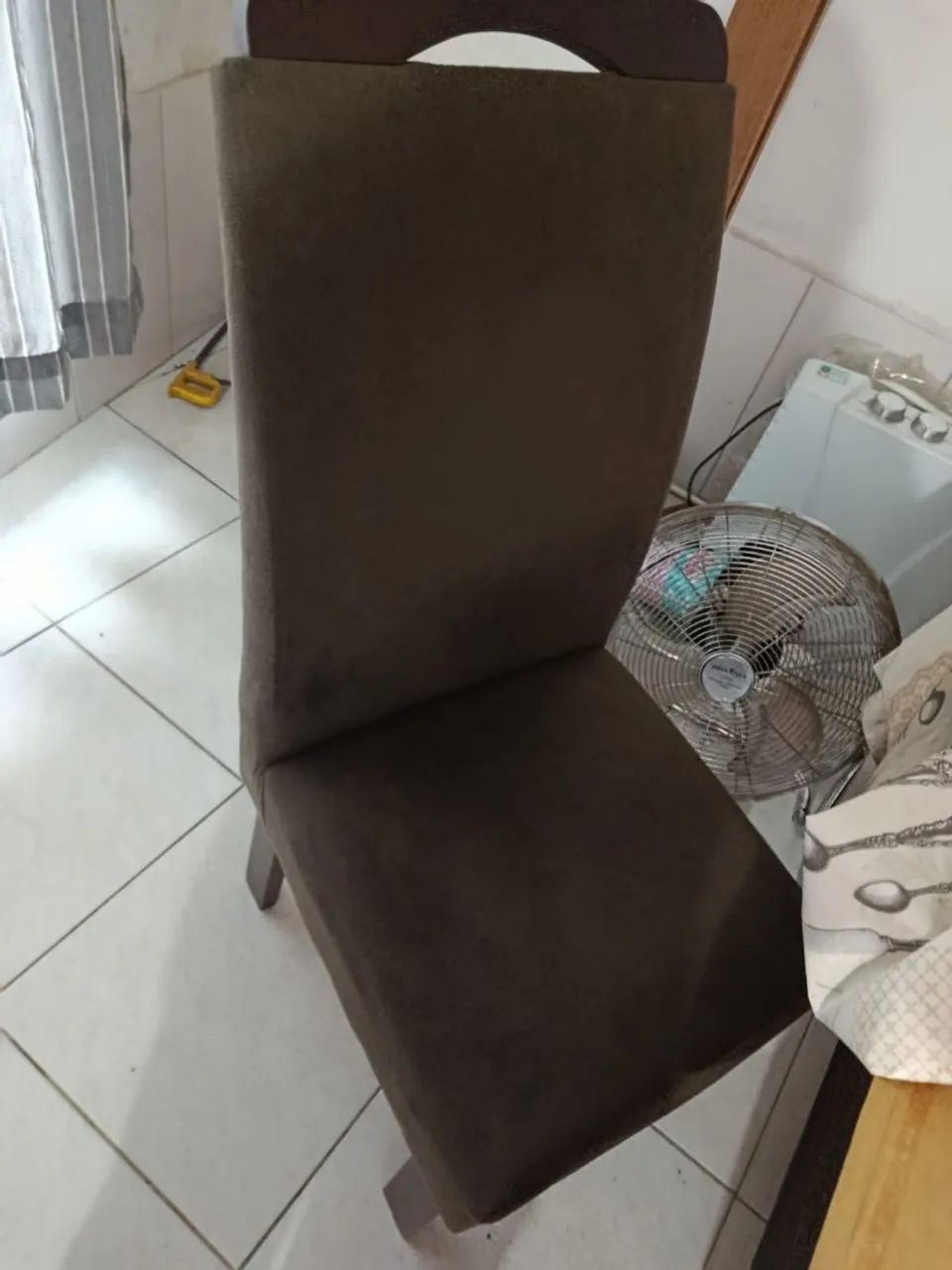 Mesa de Jantar com 4 Cadeiras - Linda e Resistente - Foto 5