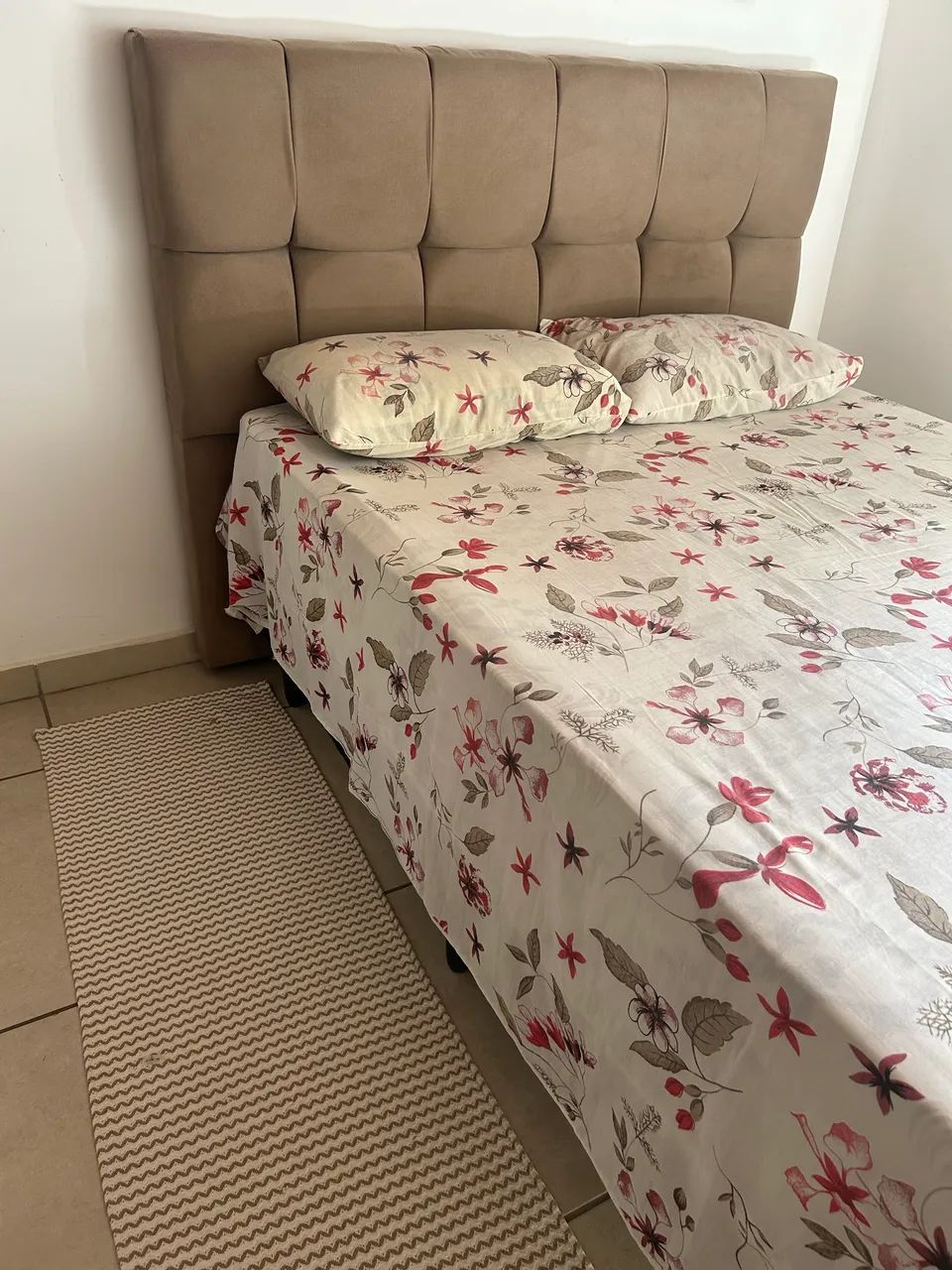 Cabeceira Ortobom Queen 160 cm Estofada Bege - Excelente Estado - Foto 2