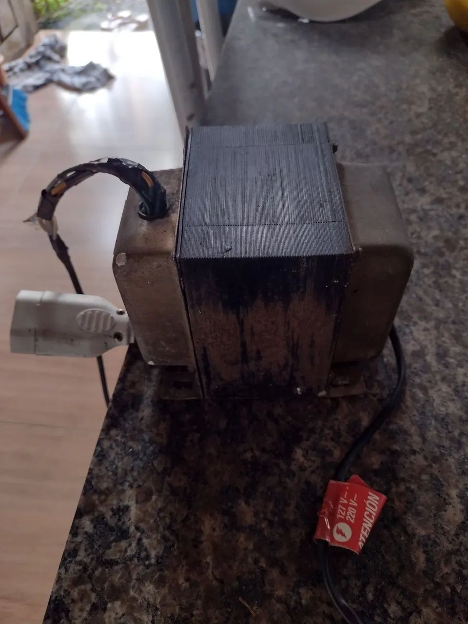 Trafor 220v pra 110v - Foto 4