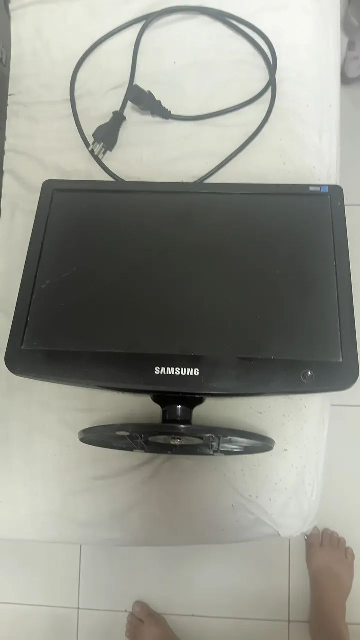 Monitor Samsung Syncmaster 732W, 17", FUNCIONANDO PERFEITAMENTE