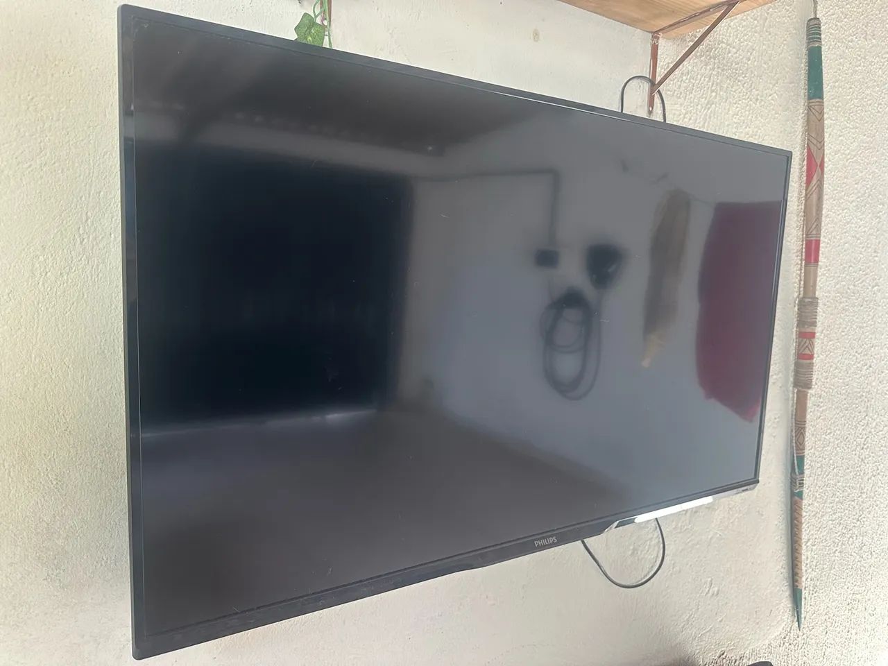 Vendo TV 42. Philips. Não é smart.
