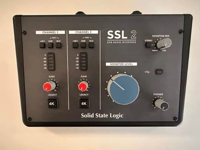 Interface de áudio Solid State Logic SSL 2
