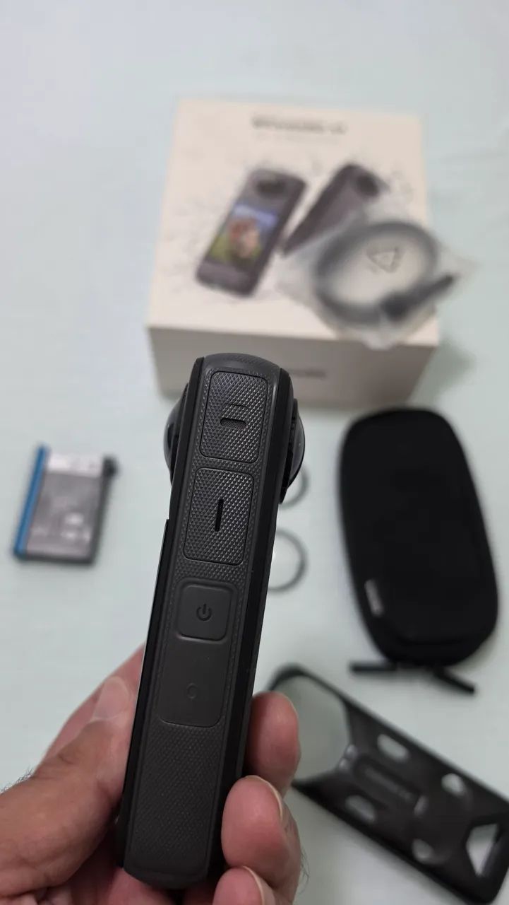 Câmera Insta 360 X4 - Foto 3