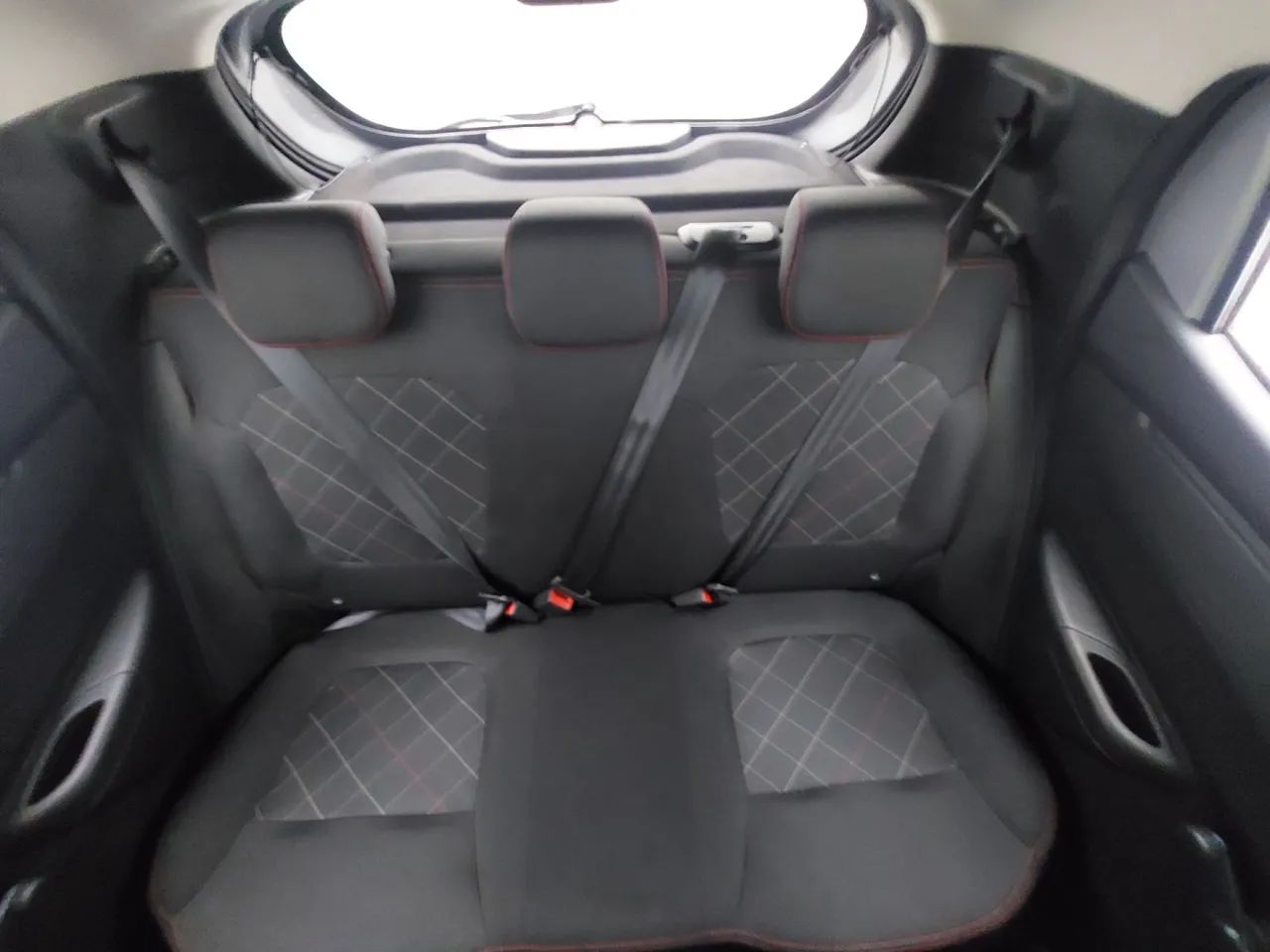 Renault Kwid 1.0 Zen, foto 18 de 18
