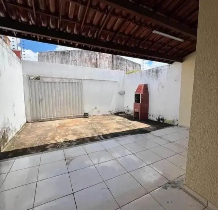 VENDO IMÓVEL NA REGIÃO DE PEDRAS
