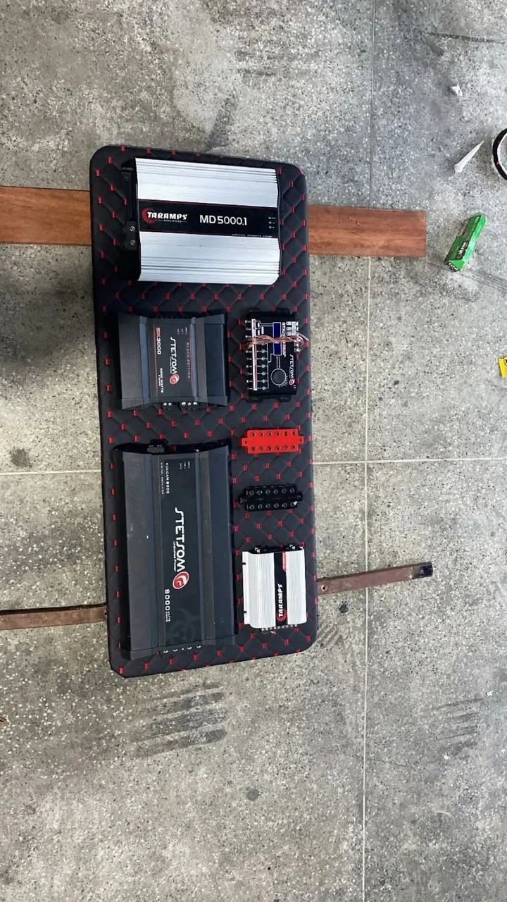 Peças de som automotivo