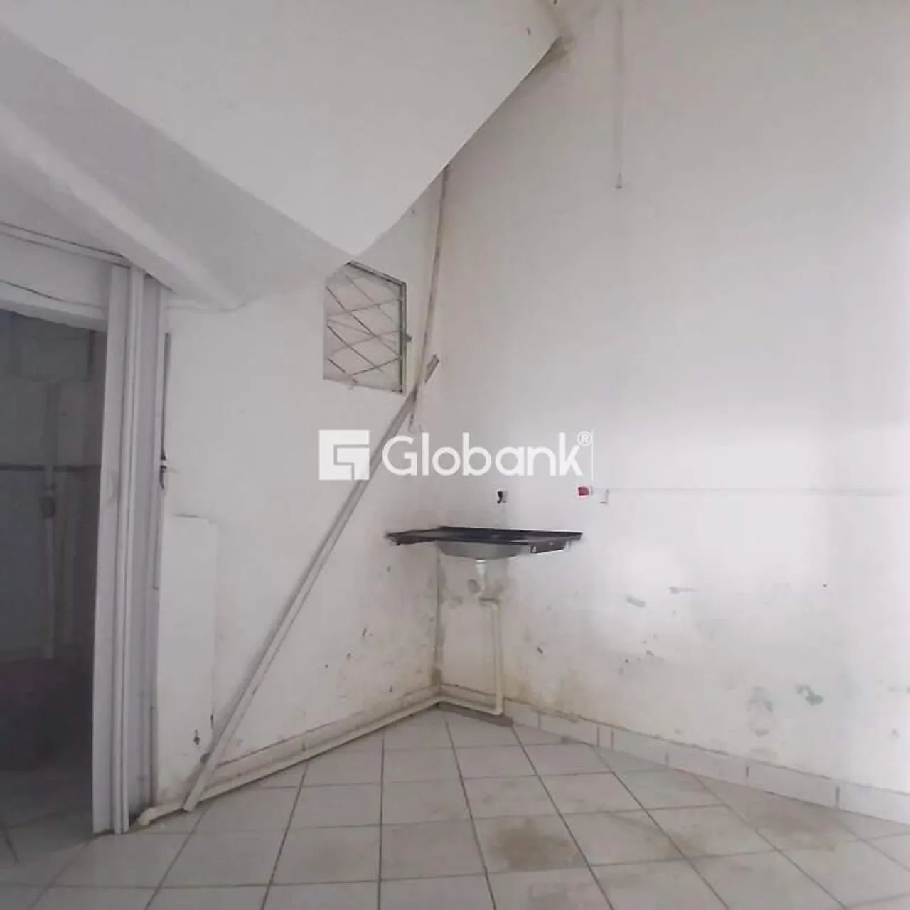 Ponto comercial com 1 banheiro e 55m², no bairro Vila Guilhermina - Foto 4