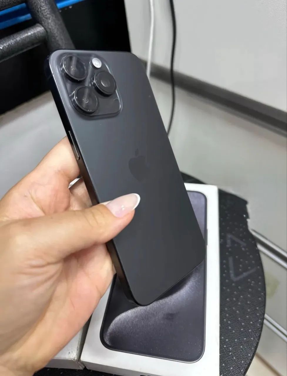 iPhone 15 pro Max - Foto 2