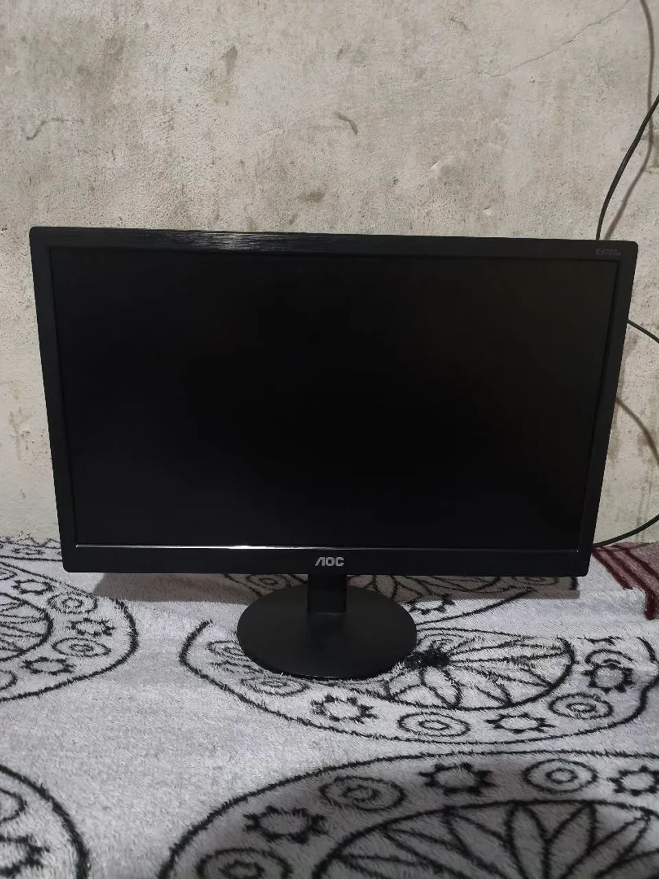 Monitor AOC 18.5" LED (HDMI / VGA) - Perfeito Estado - Foto 3