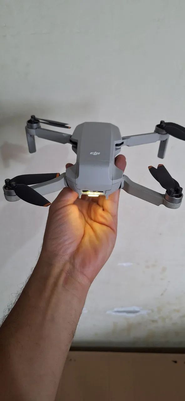 Drone dji mini 2 fly more combo( não conectar com controle) - Foto 3
