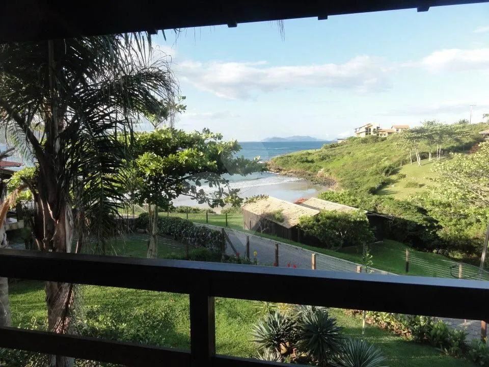 Casa com 8 dormitórios a Beira Mar na Praia da Vigia - Garopaba/SC - Foto 2