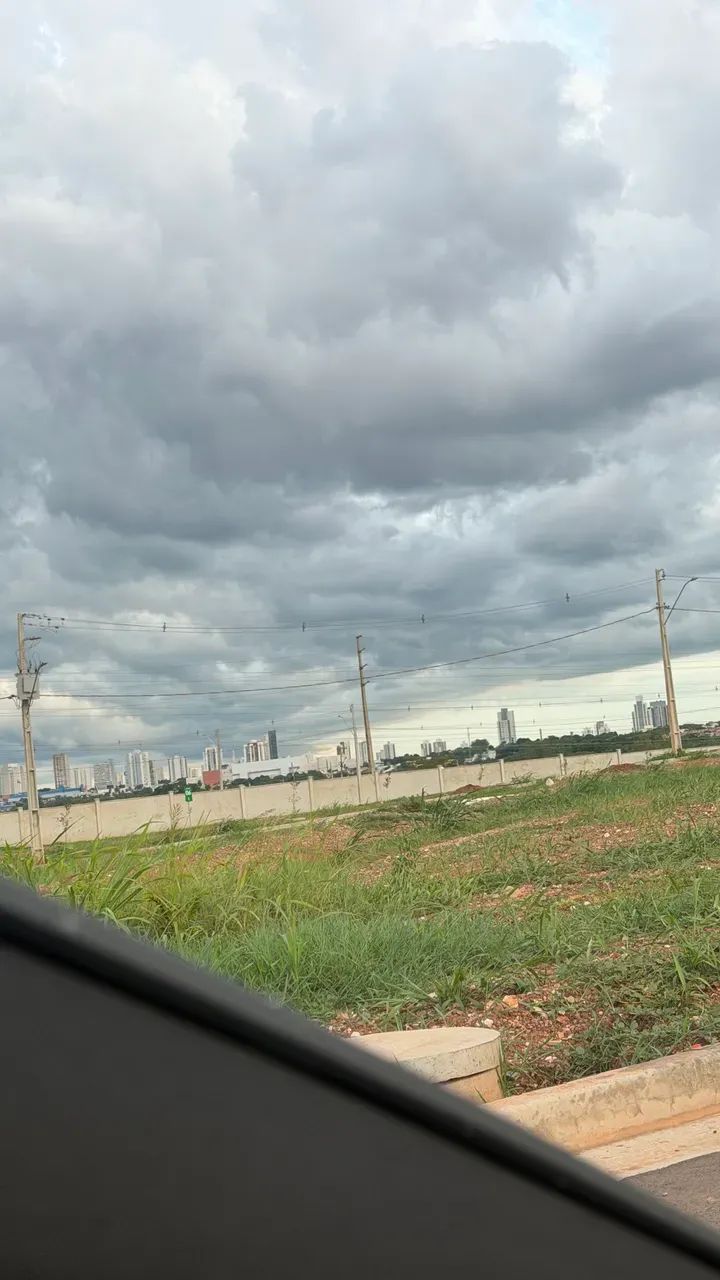 Lote/Terreno para venda tem 250 metros quadrados