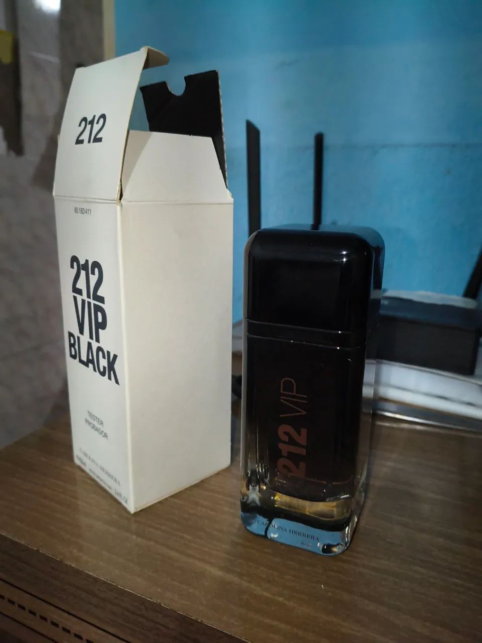 Perfume 212 vip black - Foto 2