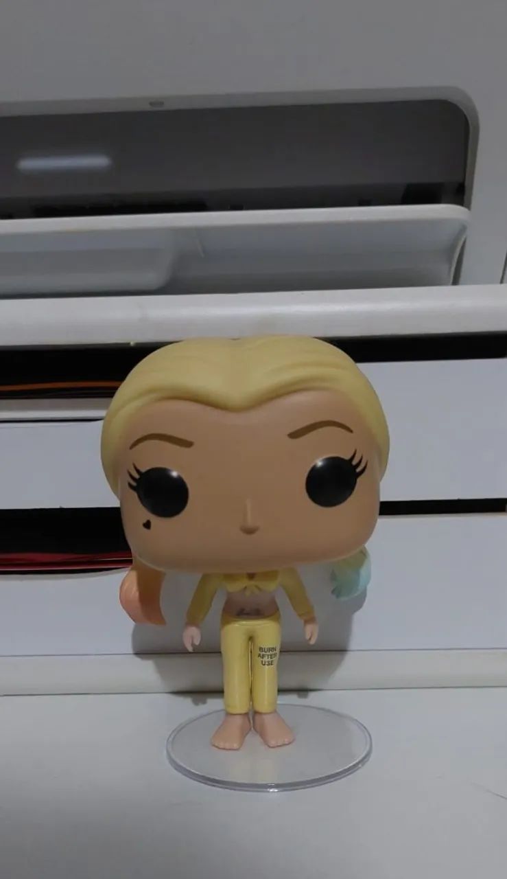 Funko Pop! Harley Quinn 105  - Foto 2