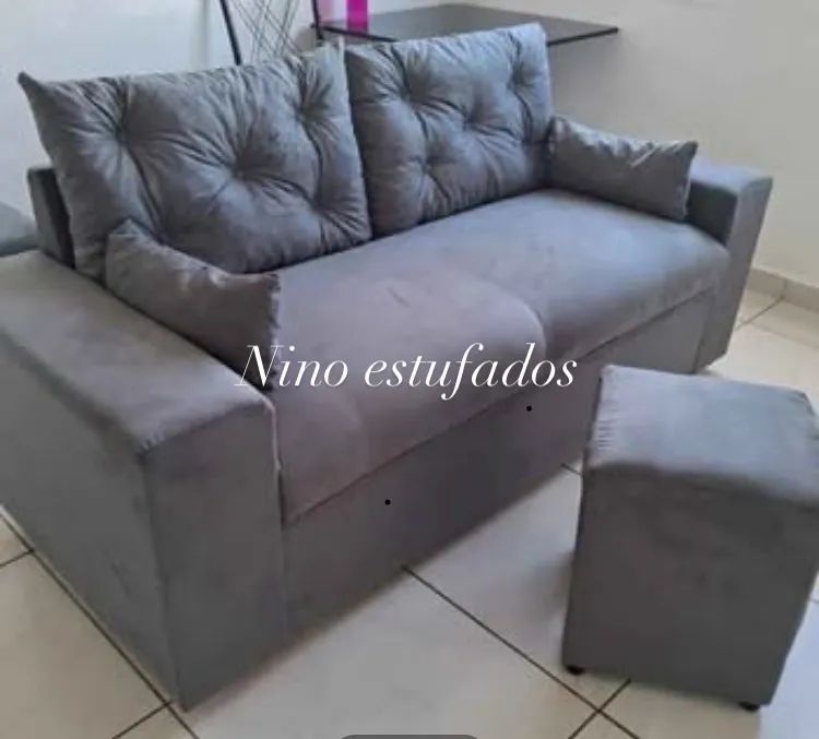 Sofá de três lugares com um puf grátis 399 - Foto 4