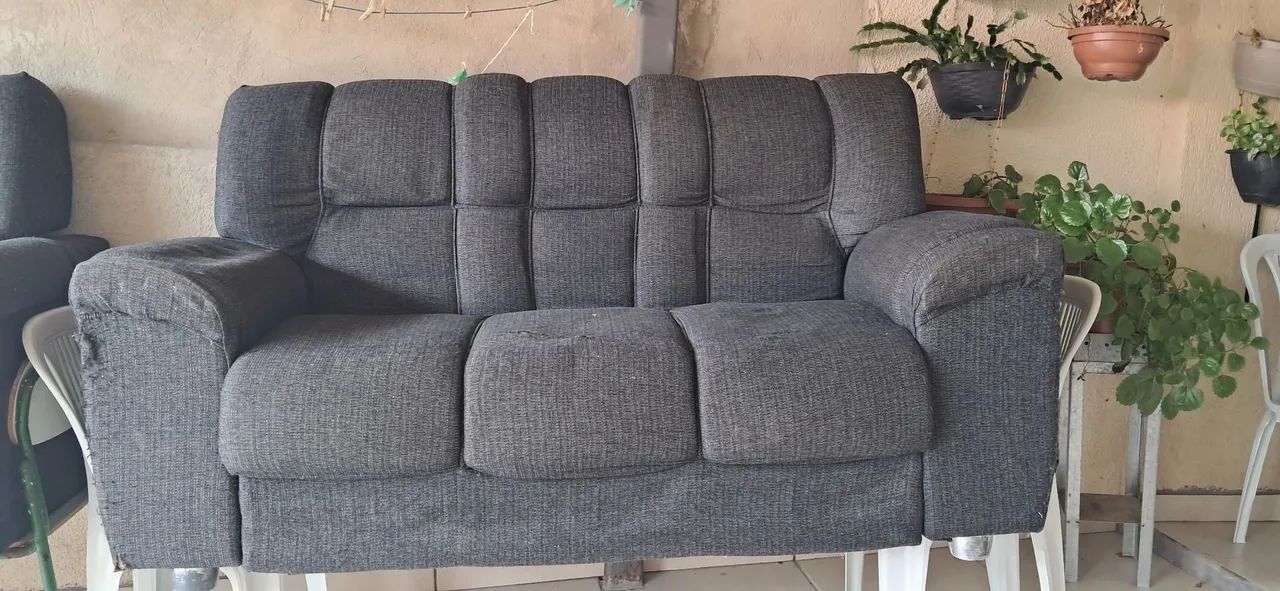 2 Sofás 3 lugares cada65138001858819124