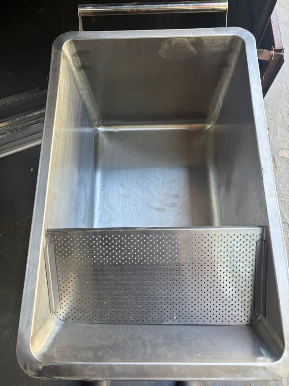 Carrinho de mão inox para grãos e legumes - Foto 3