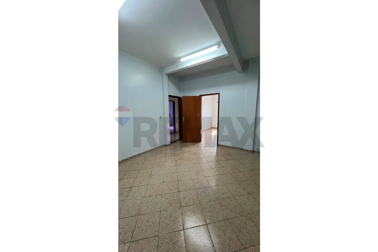 "Sala Comercial no Centro: Locação Imperdível!" - Foto 3