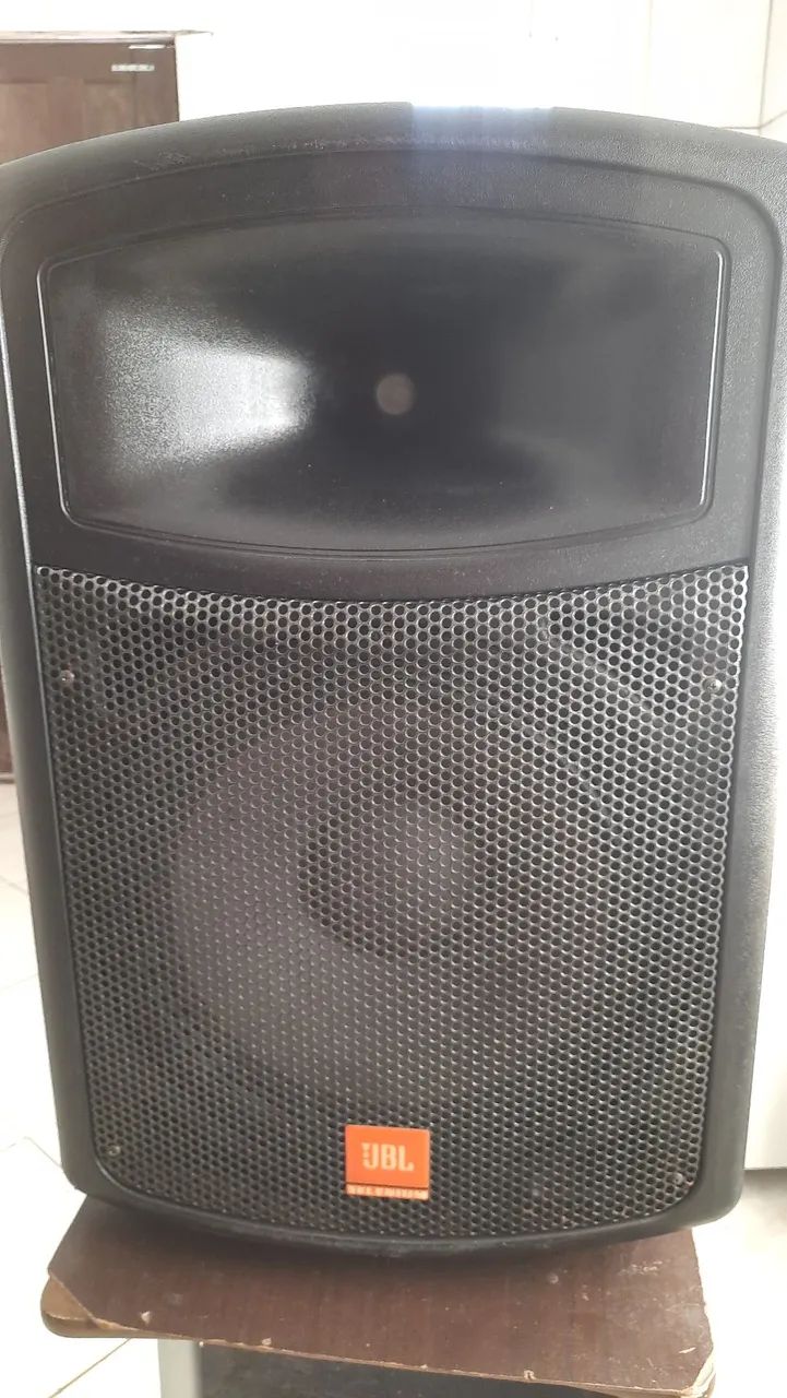 Caixa Amplificada Jbl Js151a Profissional 
