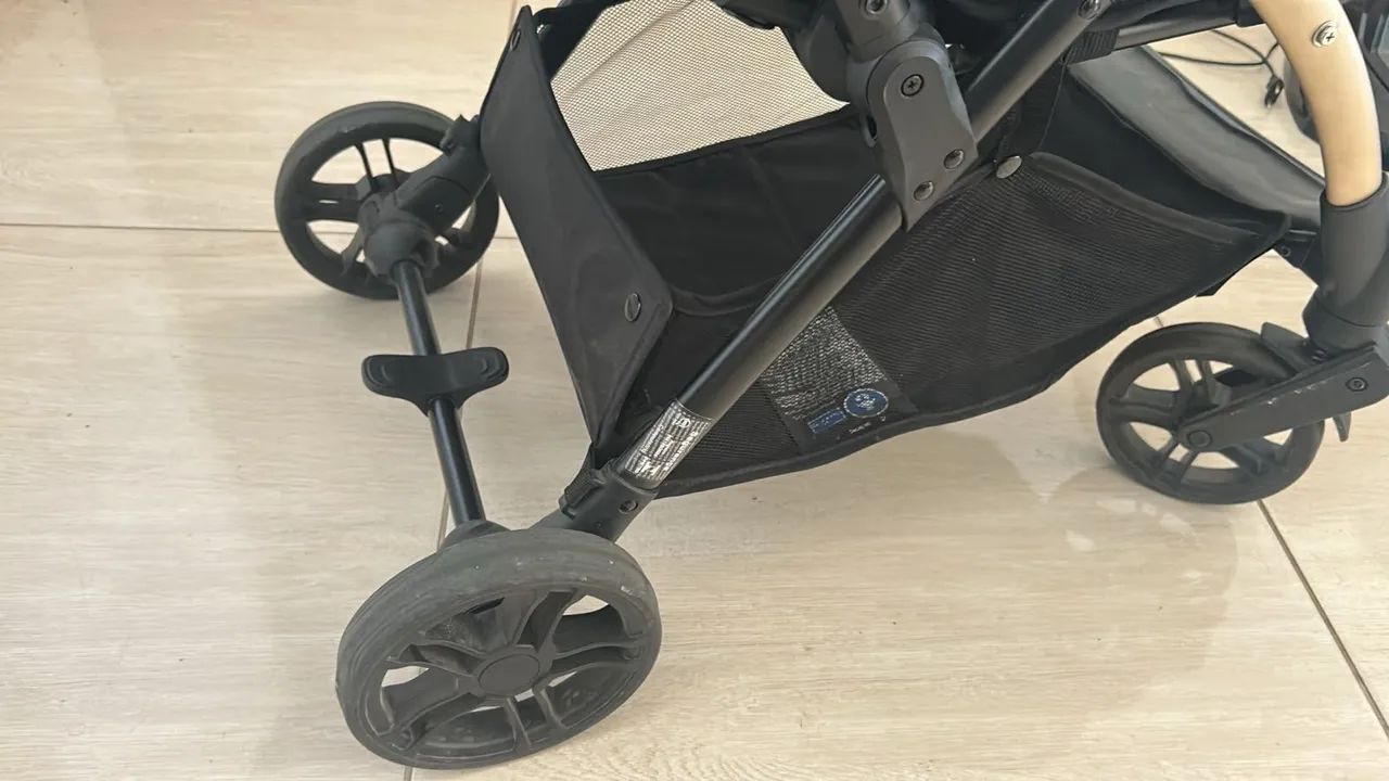 Carrinho de bebê  Chicco - Foto 2
