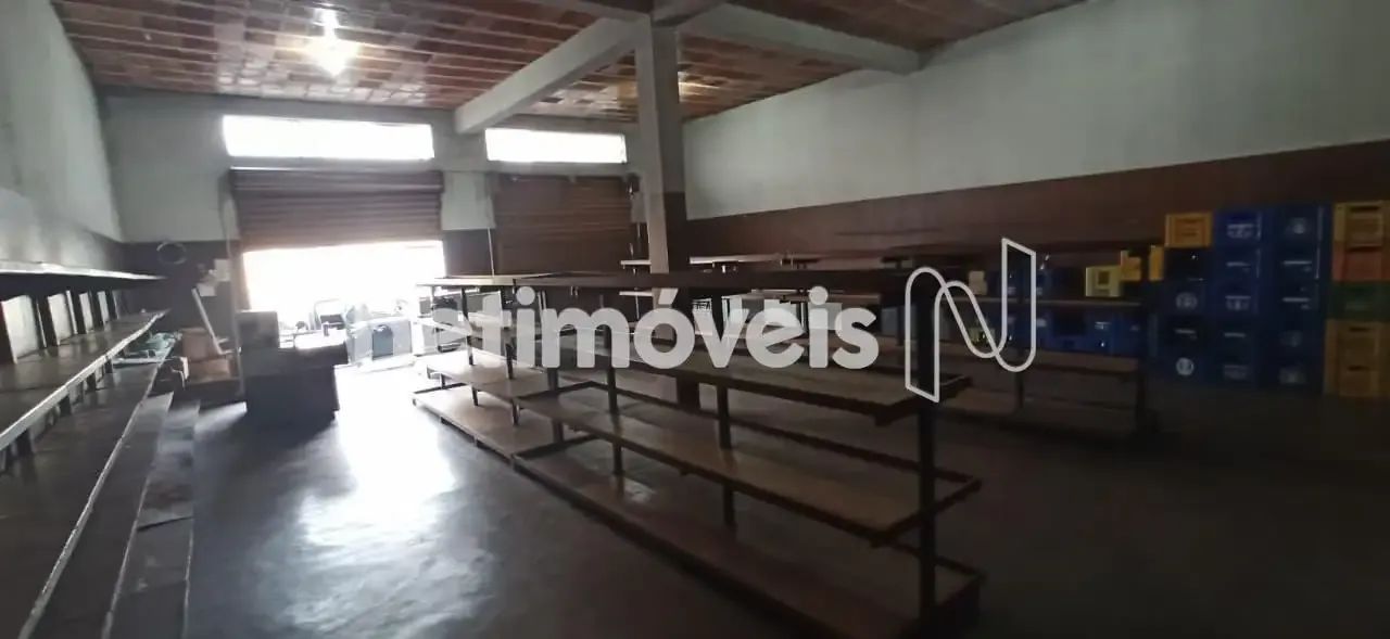 Excelente loja ampla no Santa Terezinha