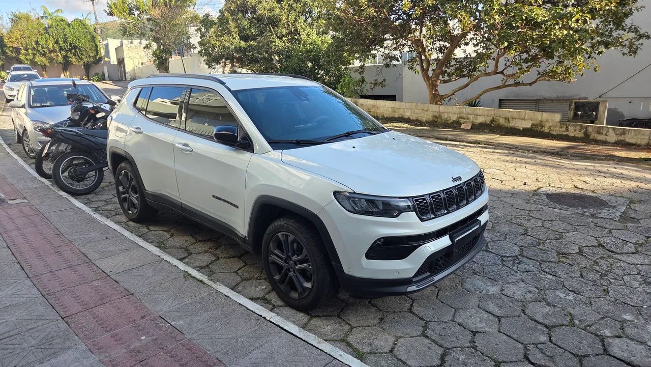 Jeep Compass Longitude Night Eagle 1.3 Flex 2025 - Foto 2