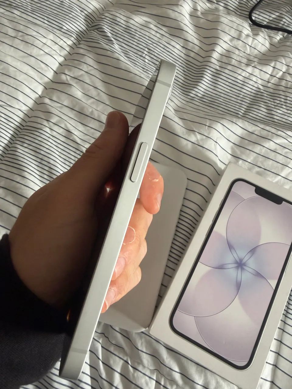 iPhone 17e 256gb garantia Apple 11 meses  - Foto 3