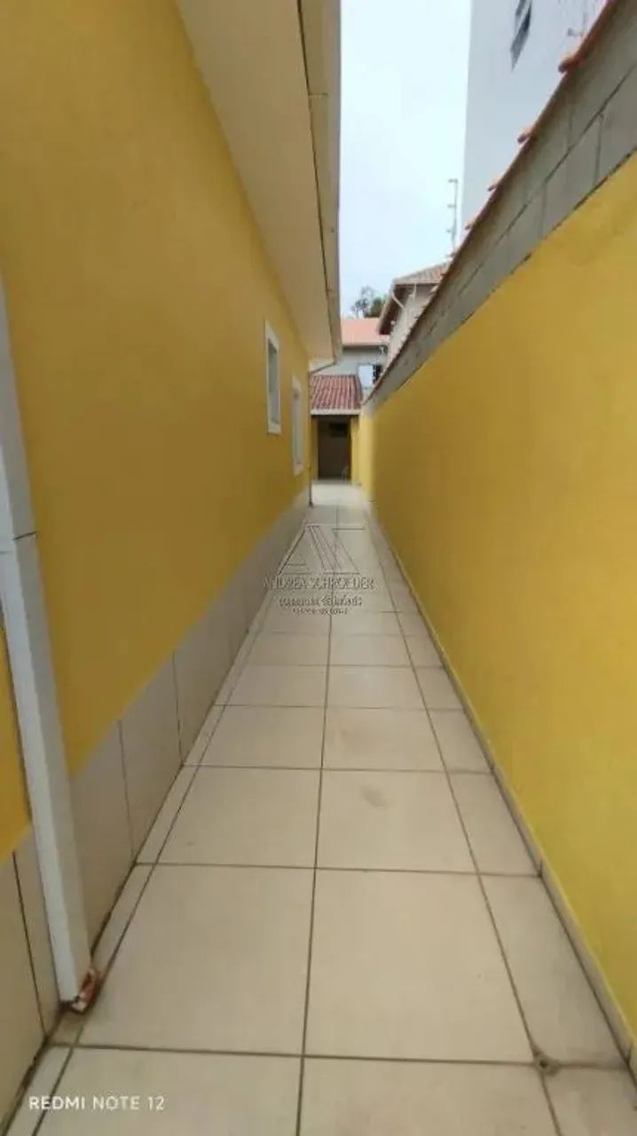 Oportunidade incrível! Casa com excelente piscina sendo 03 dormitórios, Sendo um grande do - Foto 11