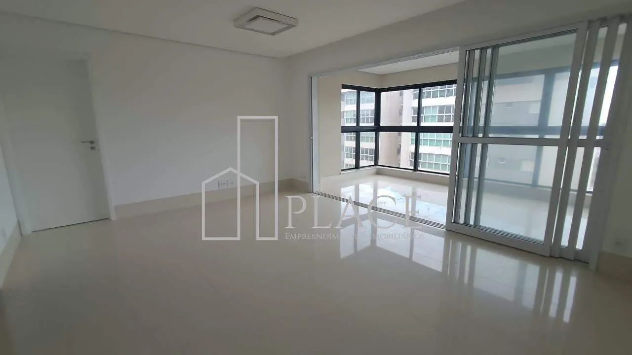Apartamento com 4 Dormitórios s/ 2 Suítes - Foto 3