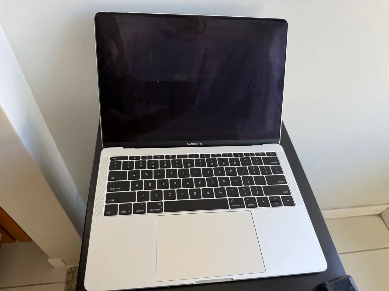 MacBook Pro 13? A1708 ? 256GB SSD / 8GB RAM ? Leia a Descrição