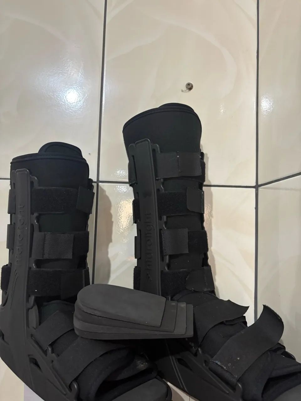 KIT ORTOPÉDICO (Muletas / botas / kit Aquiles) - Foto 2