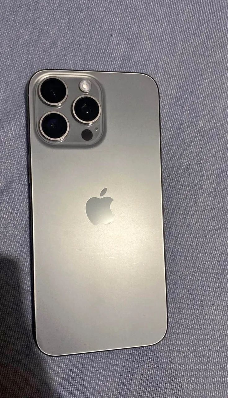 iPhone 15 pro max  - Foto 2