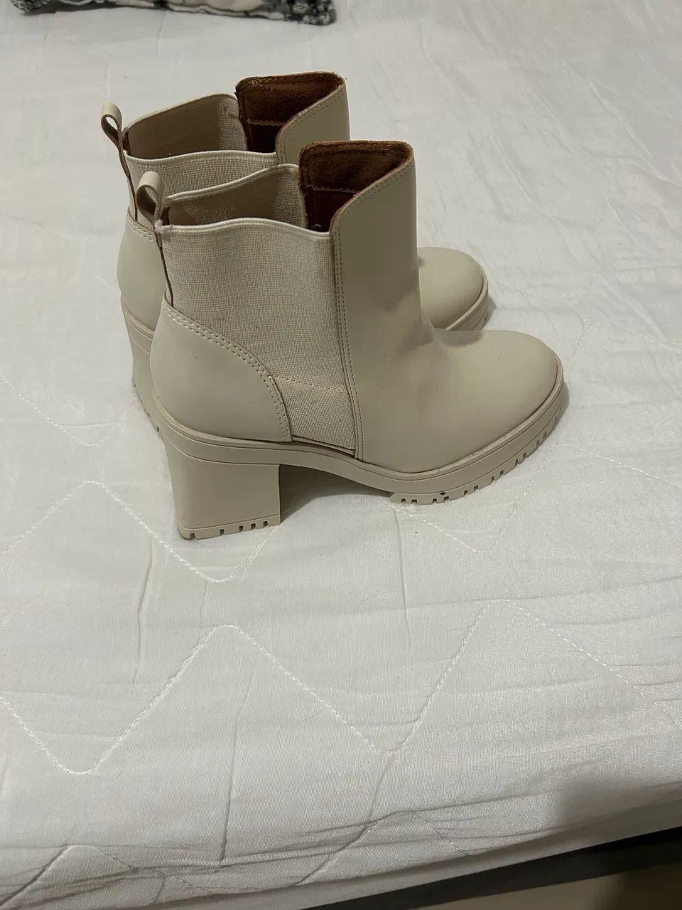 Bota  - Foto 2