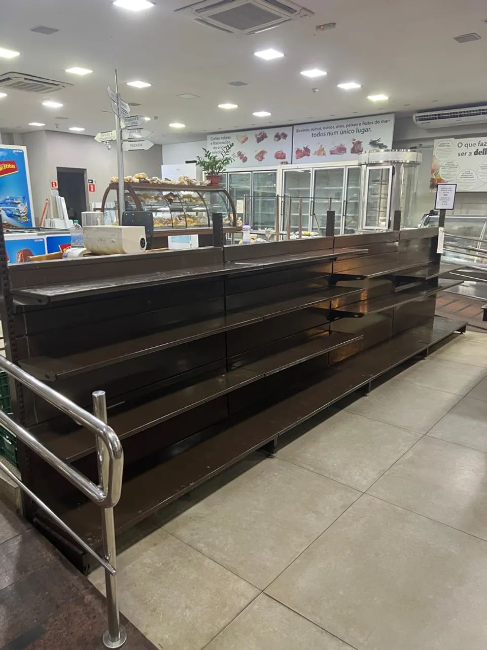 Gôndolas de 140 de parede 