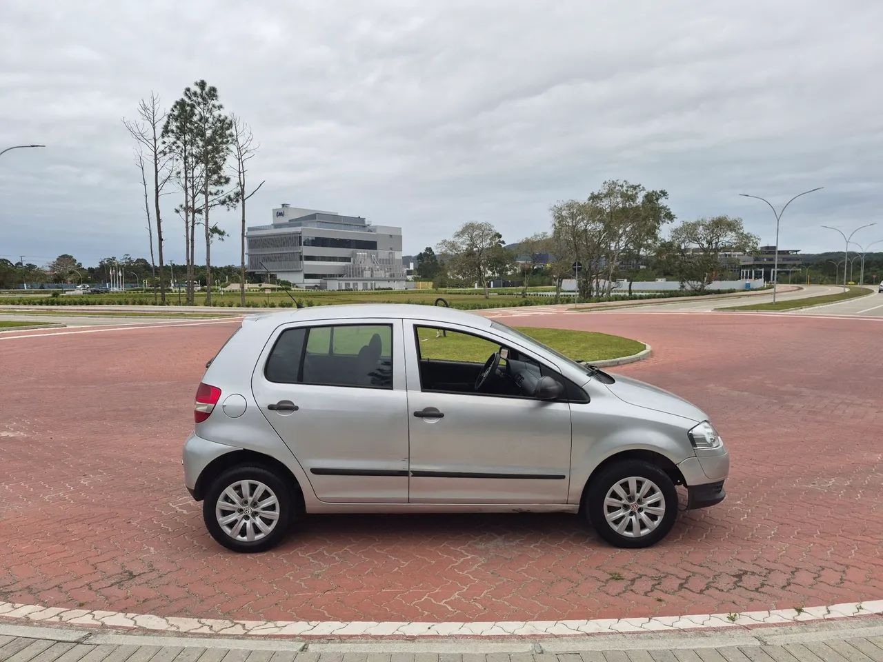 Volkswagen Fox Plus 1.0mi/ 1.0mi Total Flex 8V 4P 2008