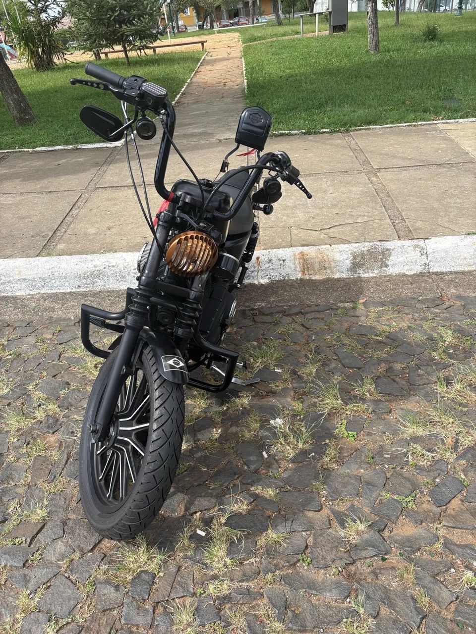 Harley Davidson 883 IRON  - Foto 3