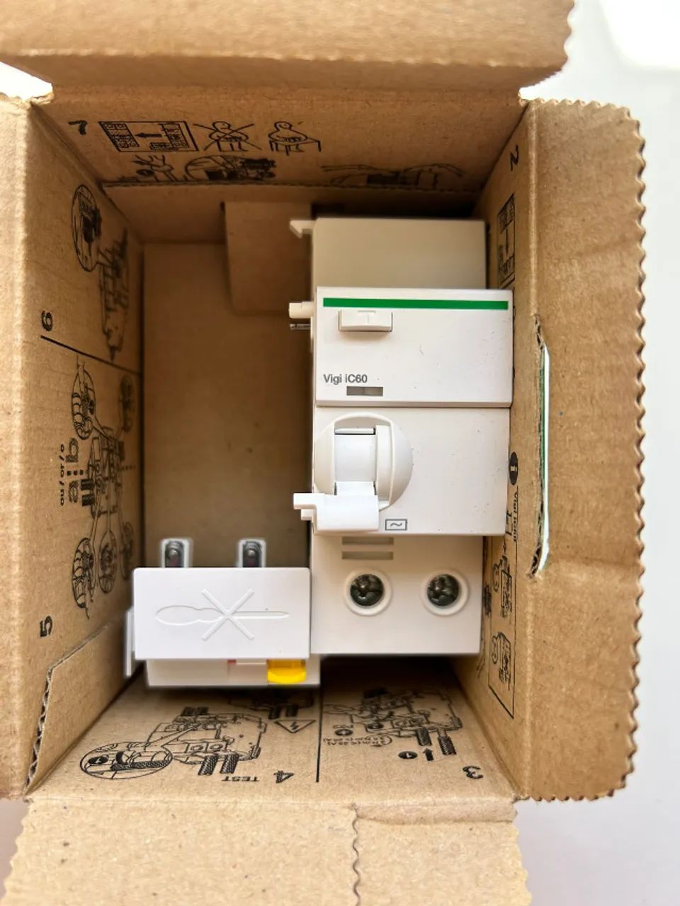 Bloco DR 2P 415V 40A 300mA A9Q14240 Schneider - Foto 2