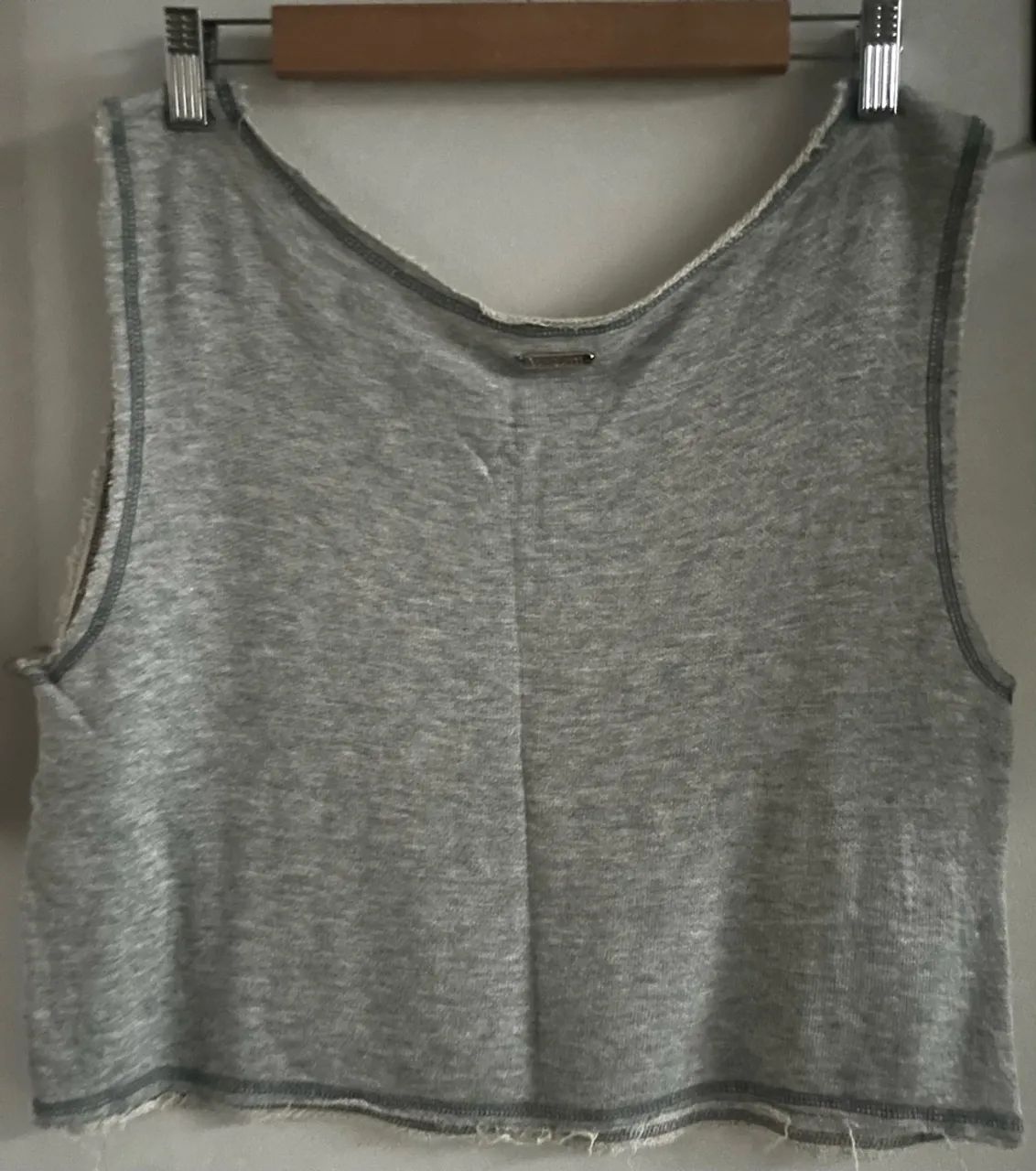 Cropped Cinza (Vestem) - Foto 3
