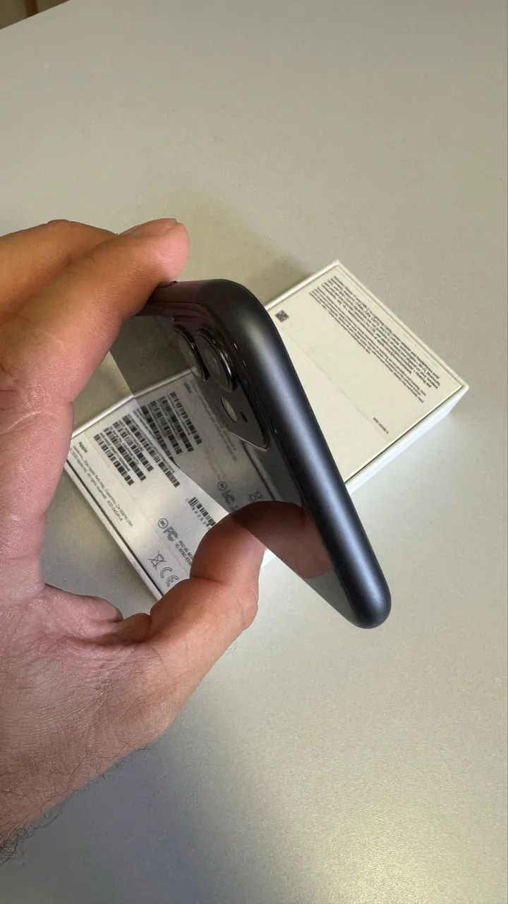 Vendo IPhone 11 - 64GB - Foto 6