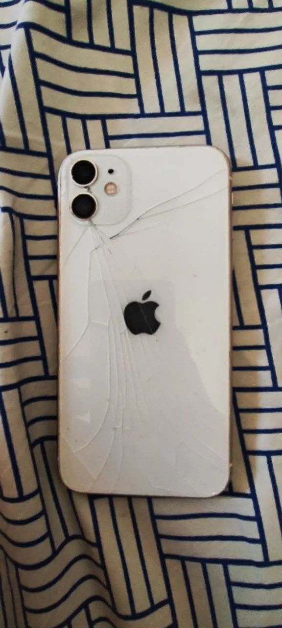 iPhone 11 - Foto 2