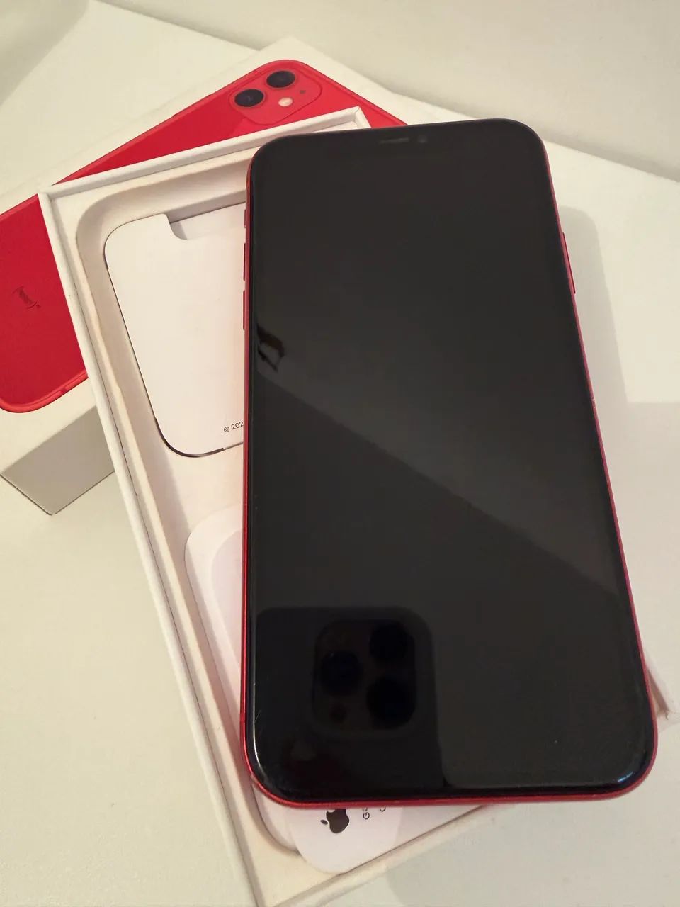 IPHONE 11 RED 64GB - Celulares e Smartphones - São Vicente, Itajaí