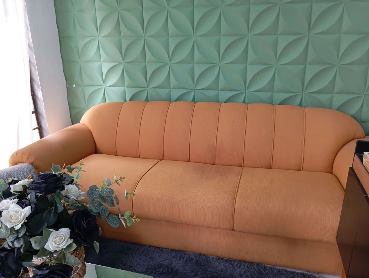 Living room or reception sofa. Each one 35065570216909057121