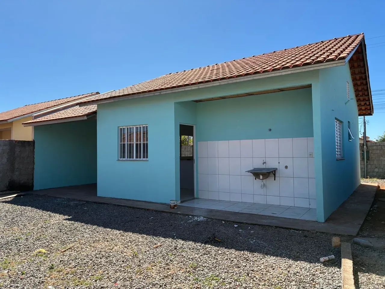 casa para alugar com 2 quartos e quintal no bairro altos do parque