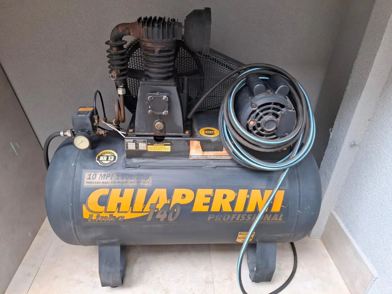 Compressor de Ar Chaperine - Linha 140 - 2HP - 150 Litros - Bivolt