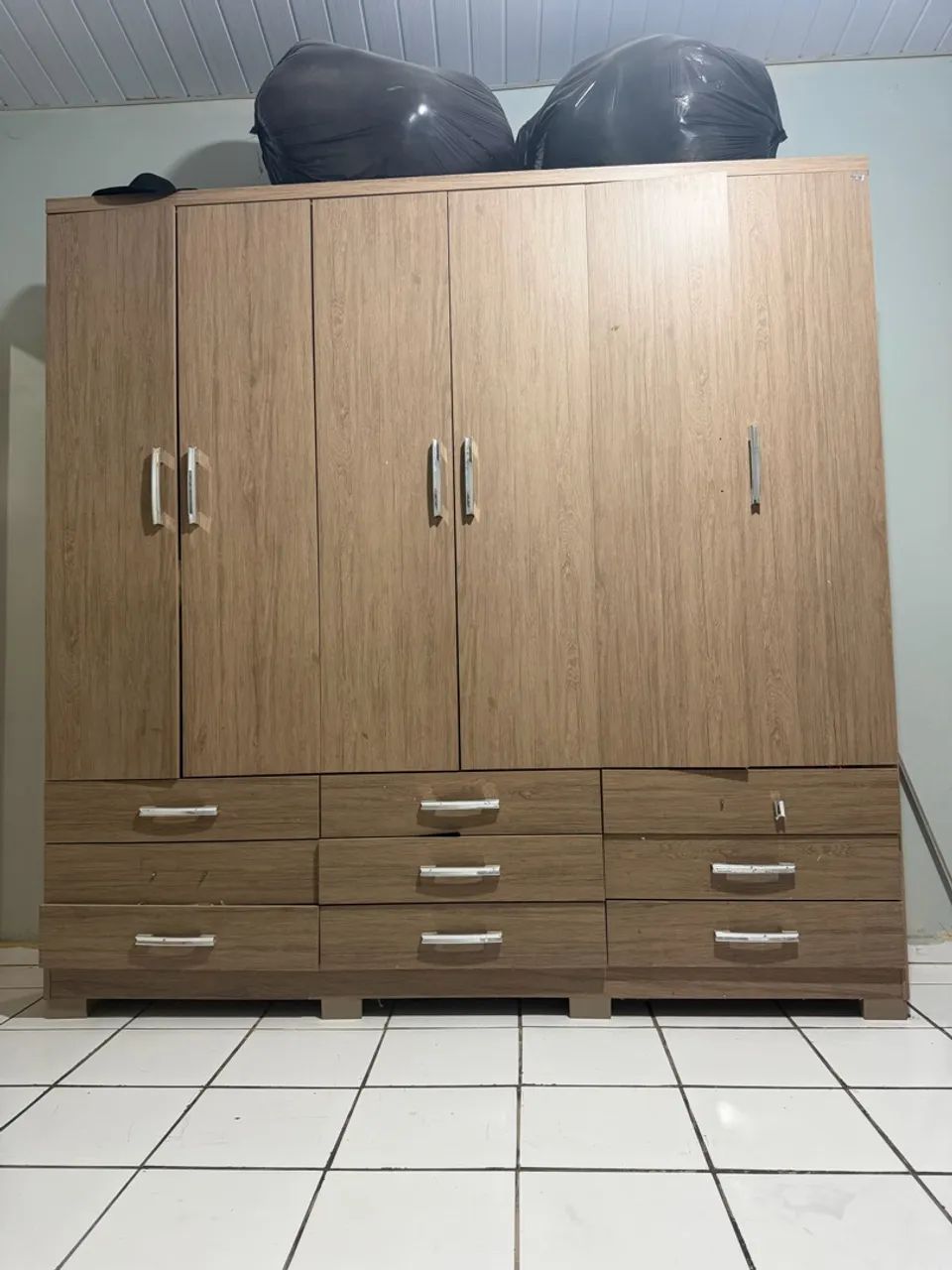 Guarda roupa 6 porta