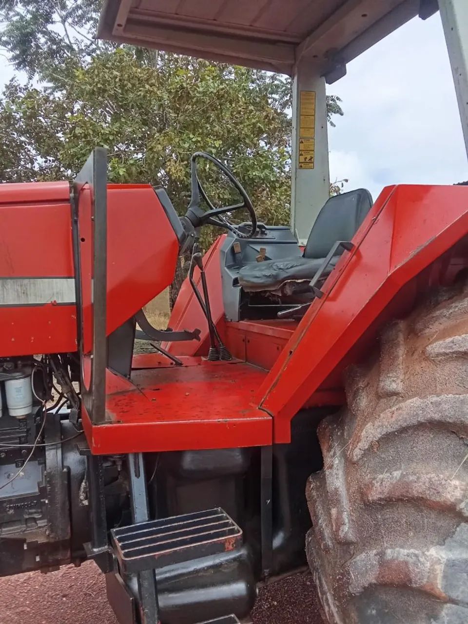 Trator 4x4 Massey Ferguson - Foto 4