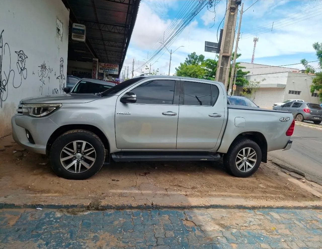 Toyota Hilux CD 4X4 2.8 DIESEL AUT. 2016